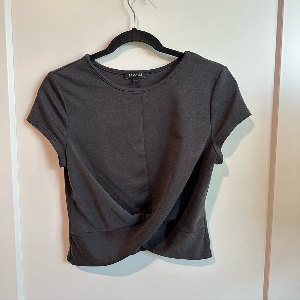 Express Twist Front Cropped Top